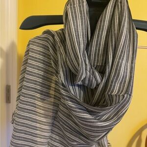 Two new scarves with tags